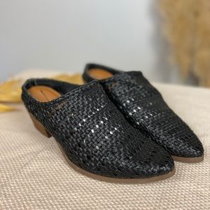 WOMENS BLACK HEELED KALLE WOVEN MULES